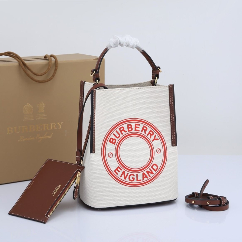 B**rry bucket bags